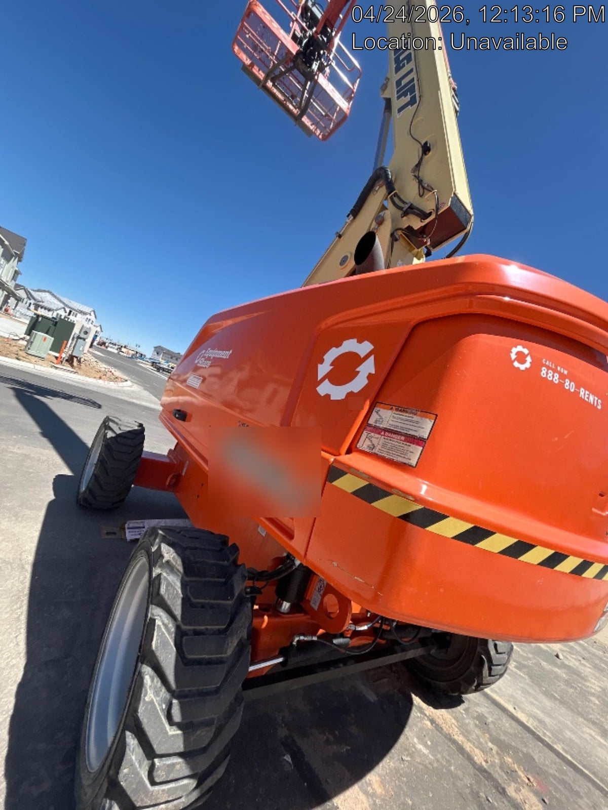 2023 JLG 660SJ