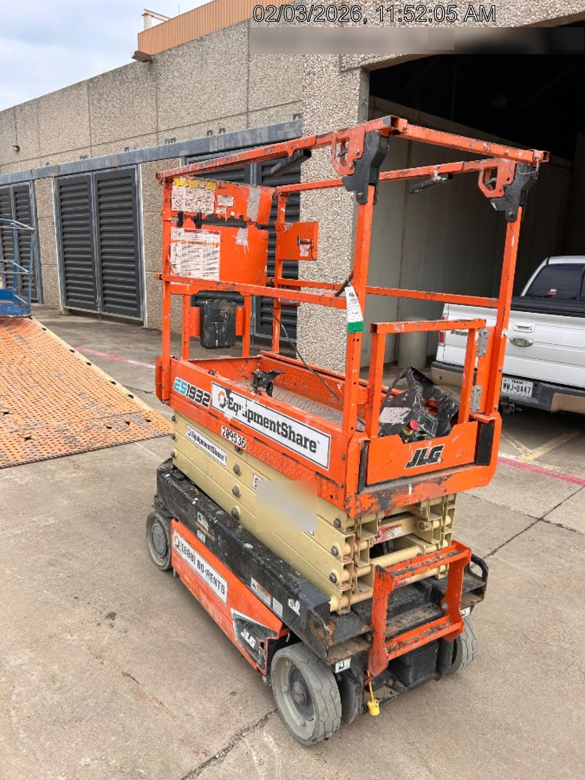 2022 JLG ES1932
