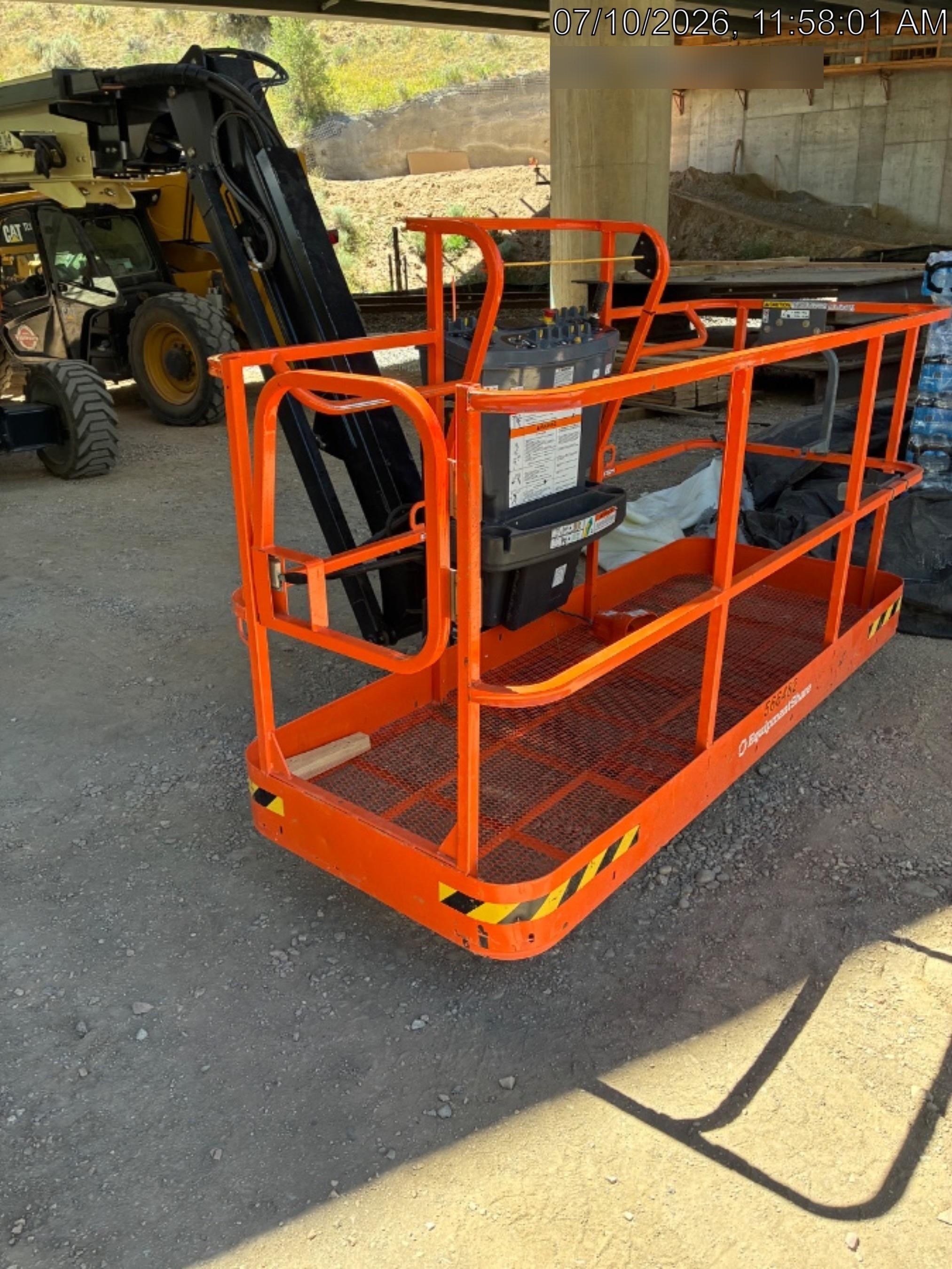 2025 JLG 660SJ
