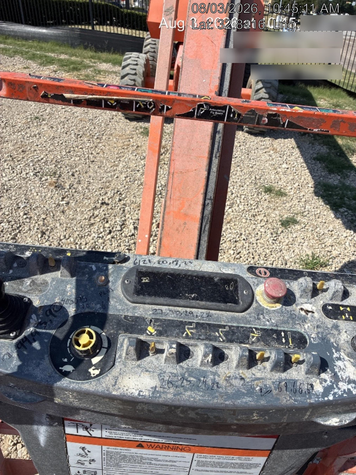 2004 JLG 660SJ