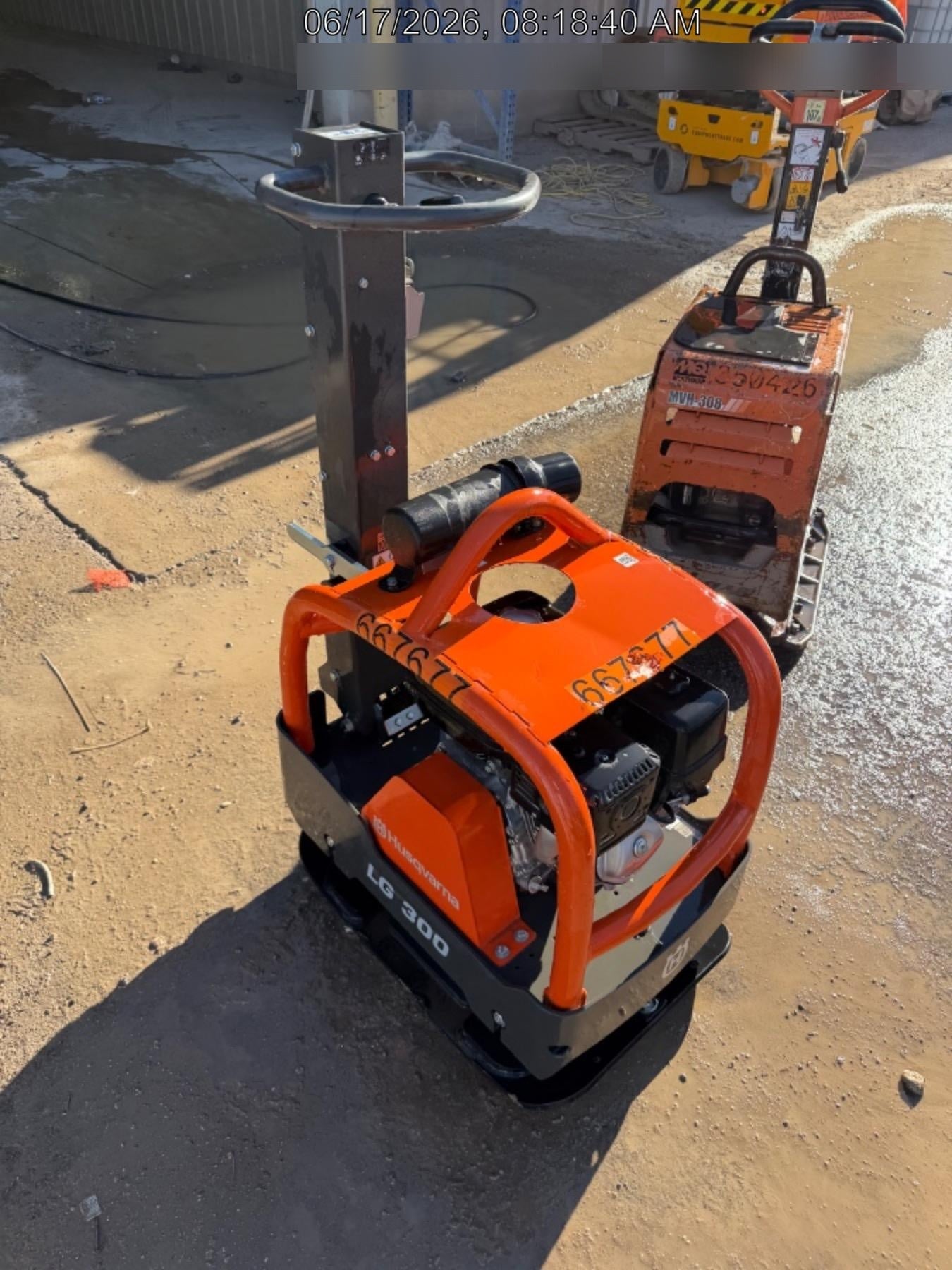 2025 HUSQVARNA LG300