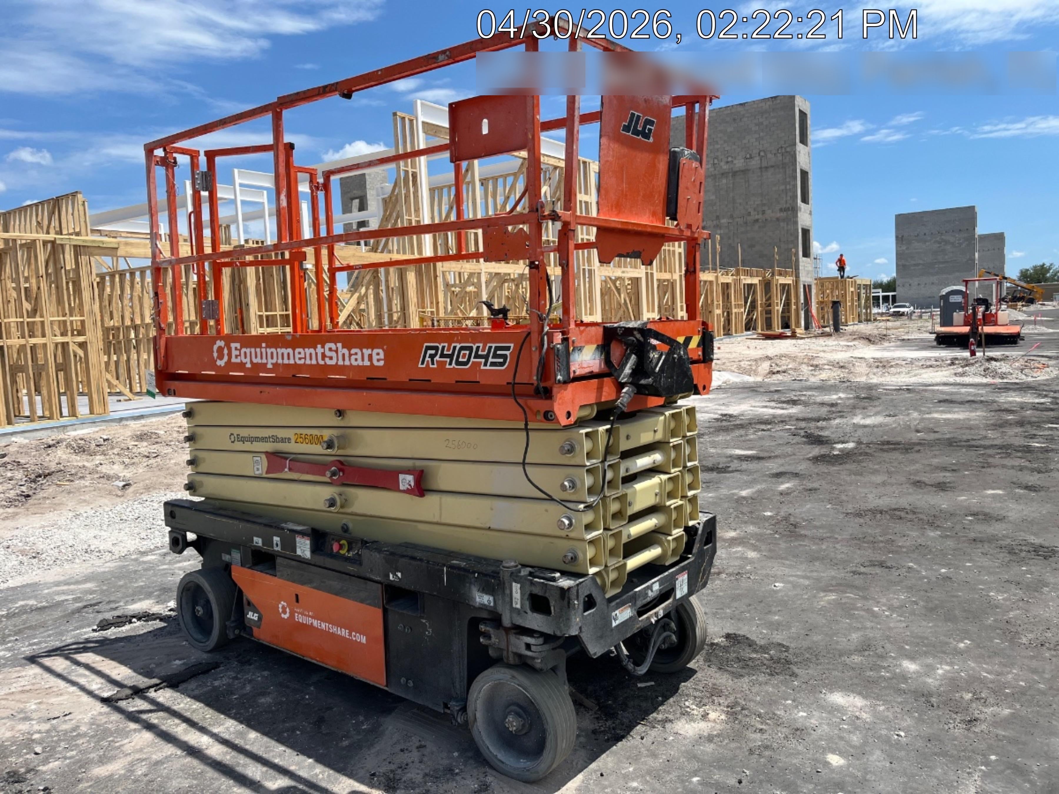 2022 JLG R4045
