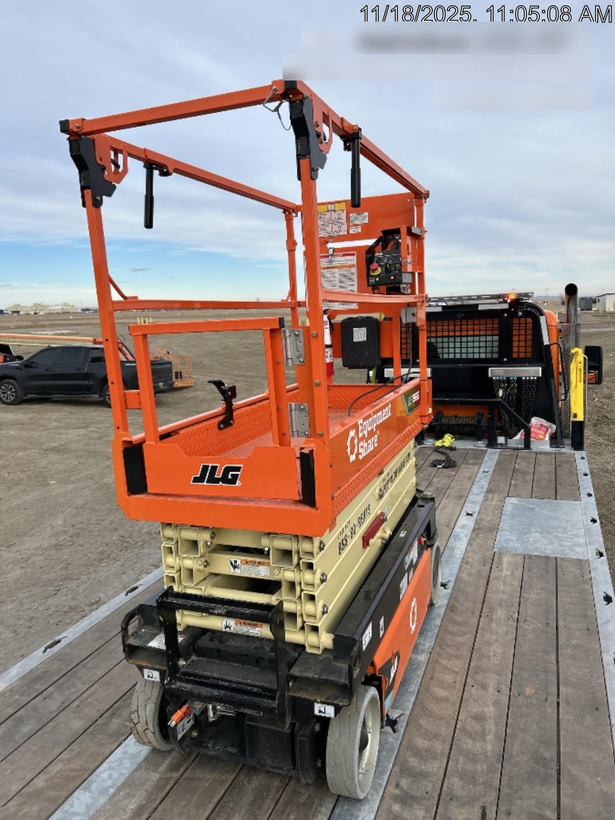 2025 JLG ES1932