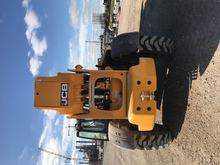 2019 JCB 512-56 Cab/Heat/Air, 109 HP, Solid Tires, STD Worklight, Beacon, Aux Hydraulics, Lifting Eye, Back up Alarm w/66" Carriage/60" Forks