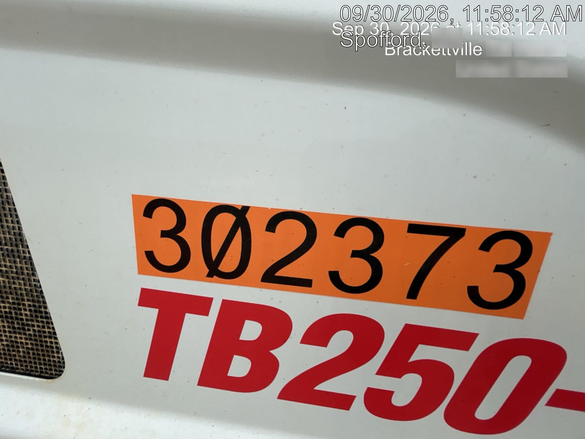 2023 TAKEUCHI TB250-2CR