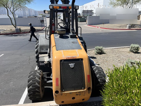 2023 CASE 588H