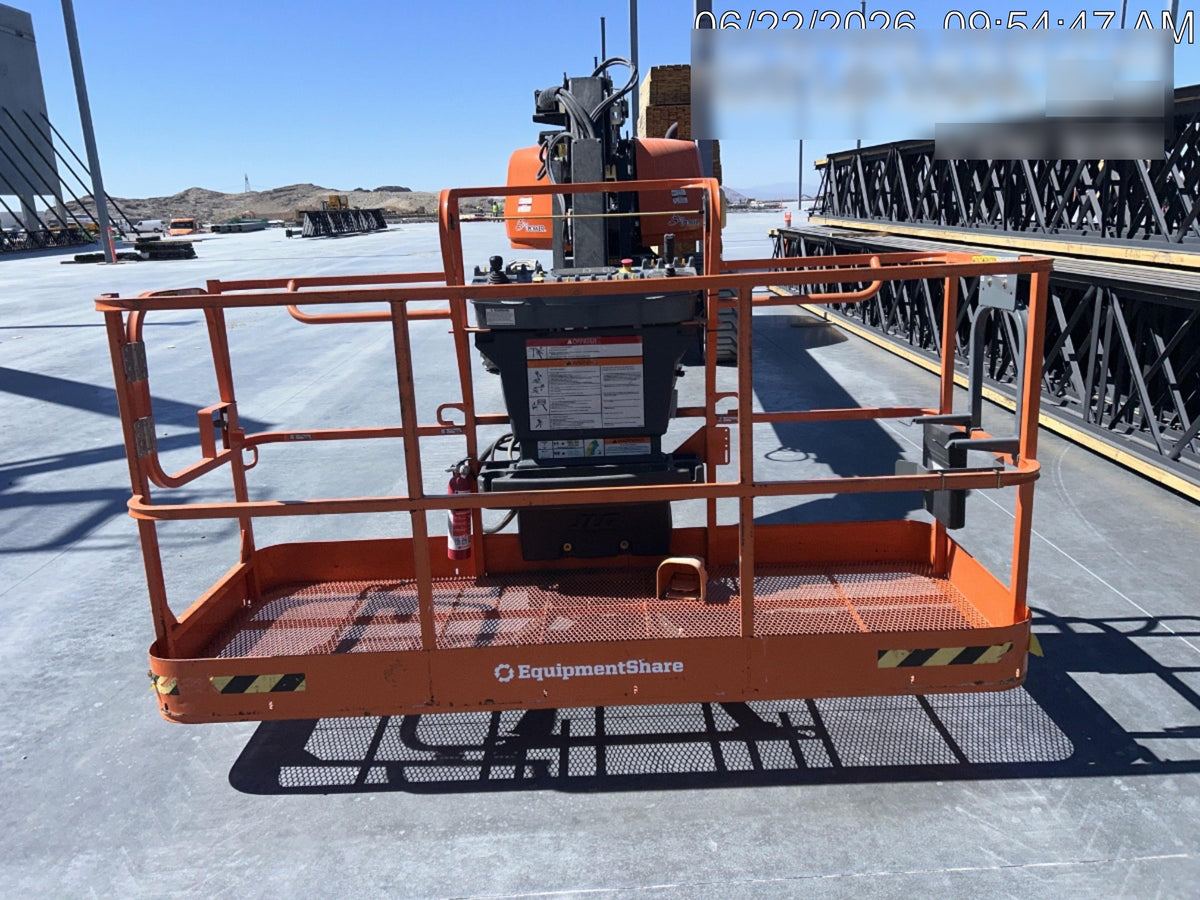 2025 JLG 660SJ