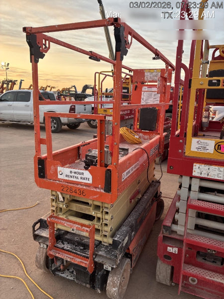 2022 JLG ES1932
