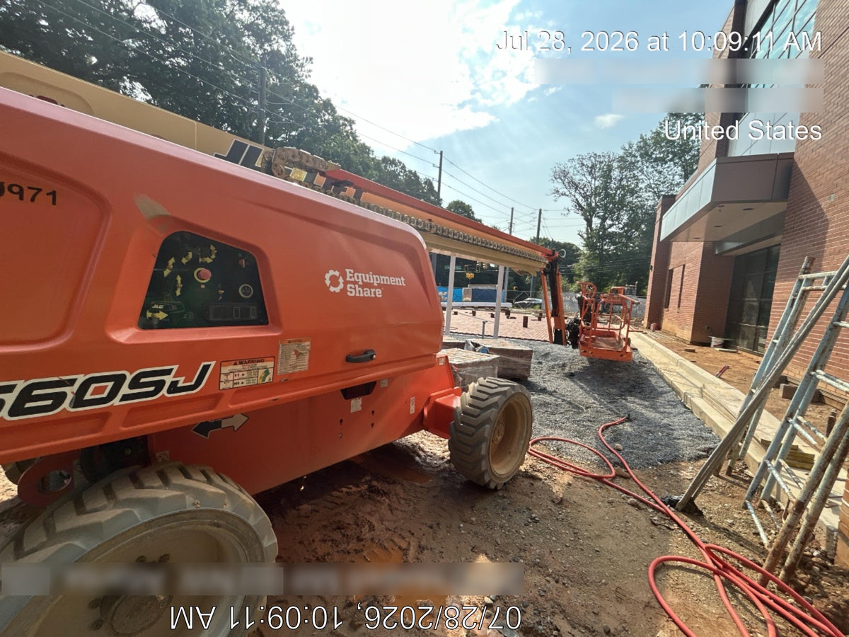 2022 JLG 660SJ