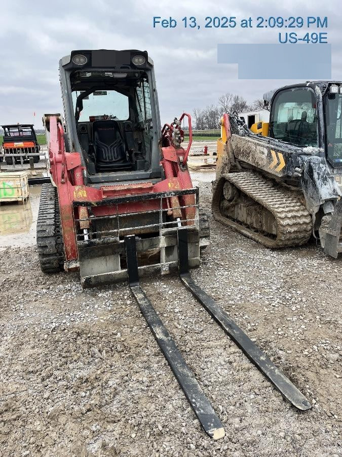 2022 ARROW MATERIAL HANDLING F5000