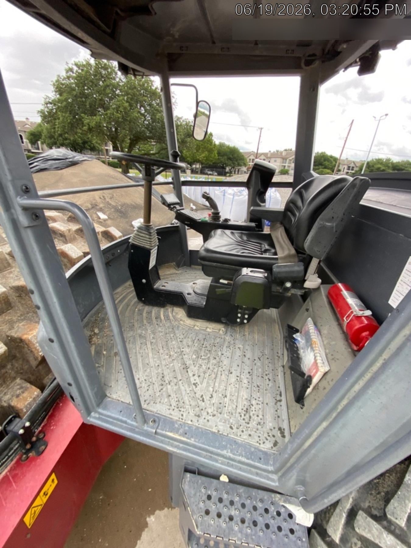 2023 DYNAPAC CA2500PD