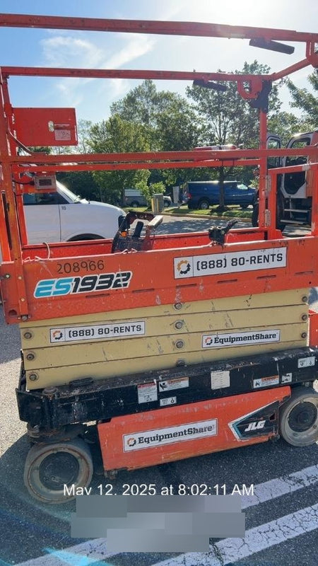 2022 JLG ES1932