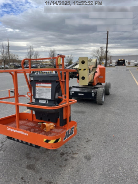 2024 JLG E450AJ