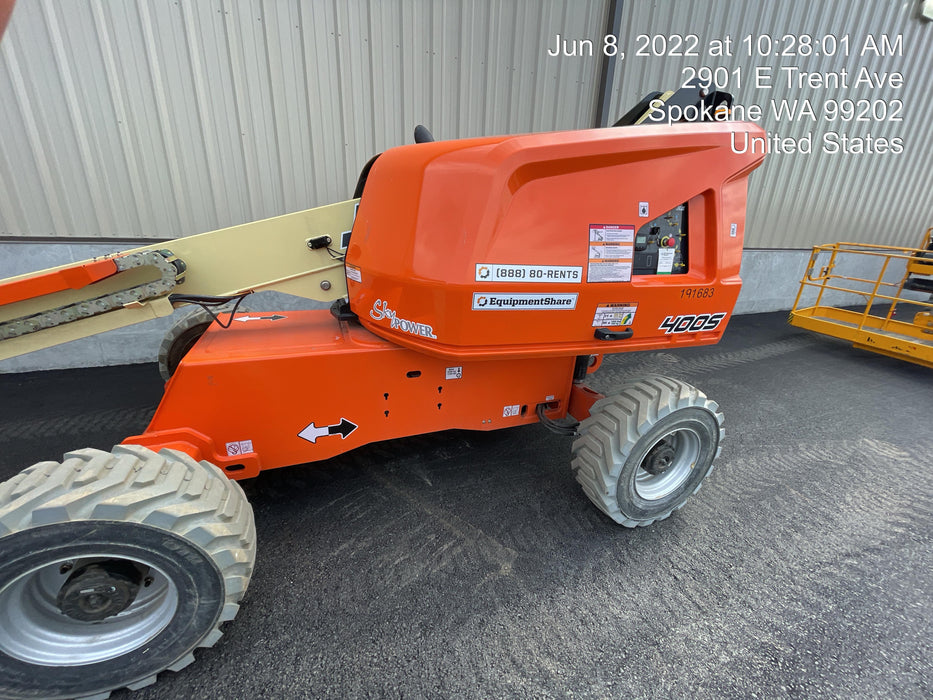 2021 JLG 400S