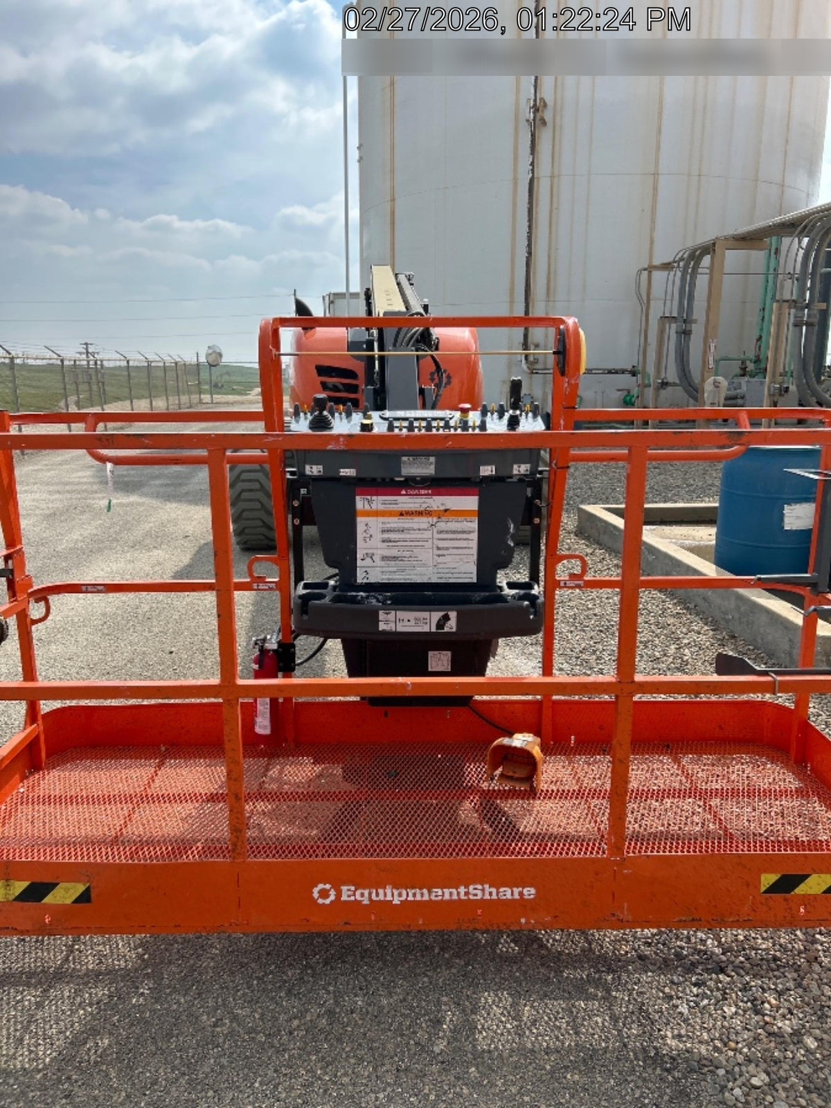 2025 JLG 600AJ