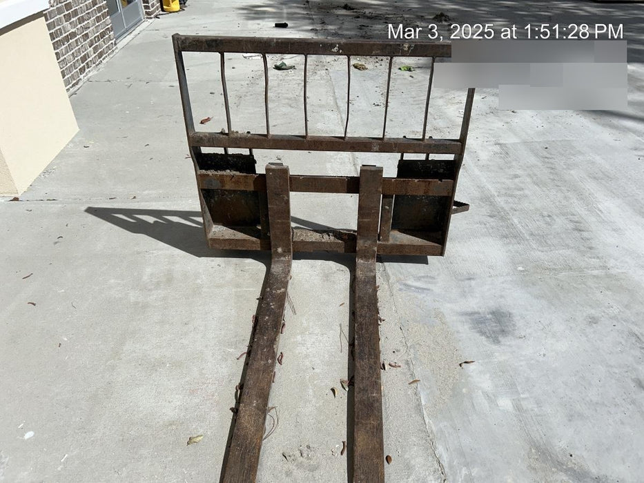 2019 PALADIN 48" Pallet Forks - Paladin