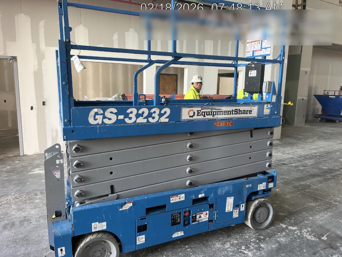 2022 GENIE GS-3232