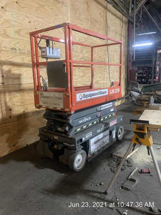 2019 Skyjack SJIII-3219 Standard Options, Trojan Batteries