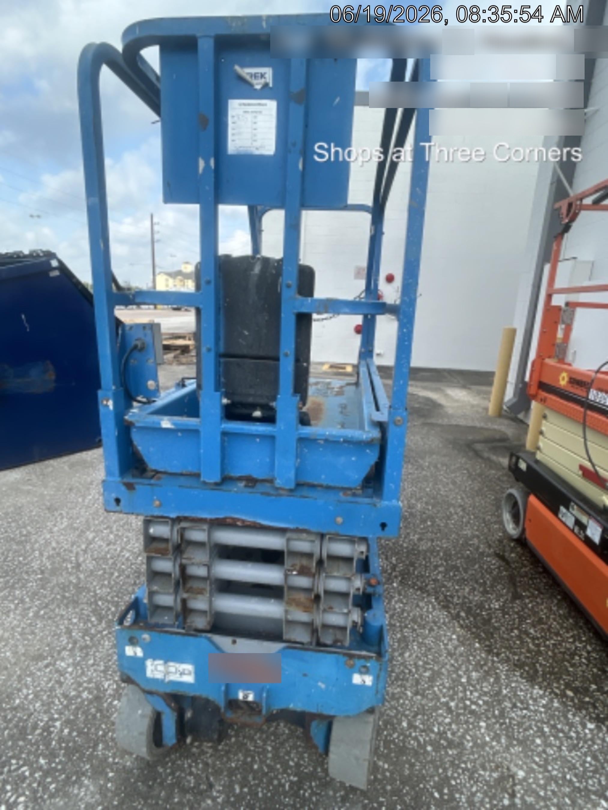 2019 Genie GS-1930 Fixed rails with chain Entry