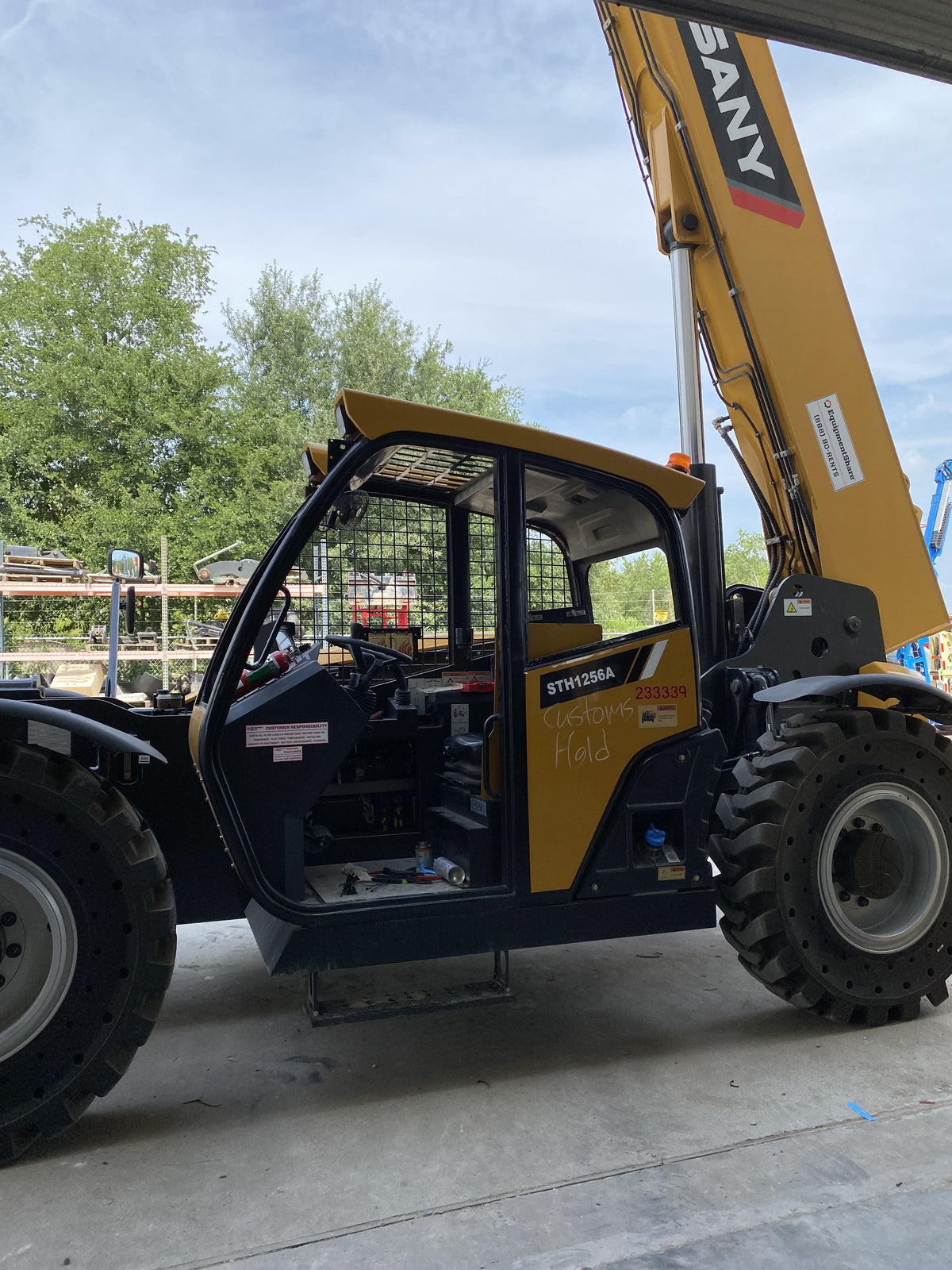 2022 SANY STH1256