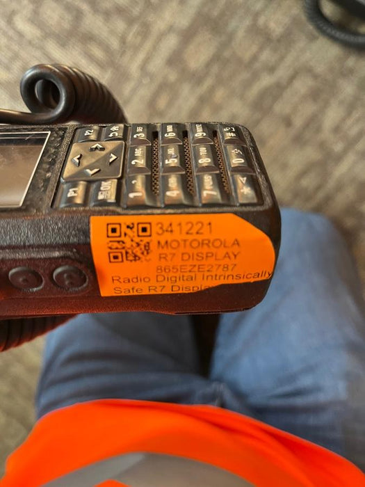 2023 MOTOROLA R7 DISPLAY