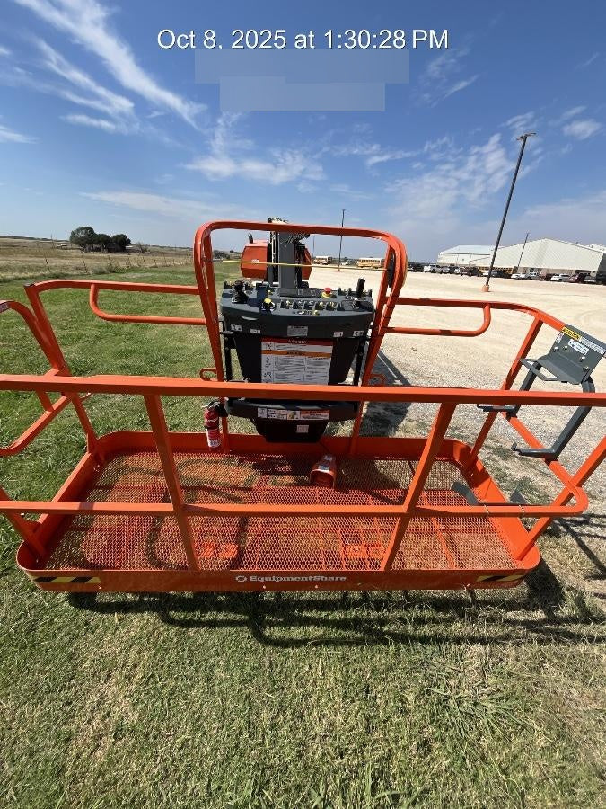 2025 JLG 860SJ