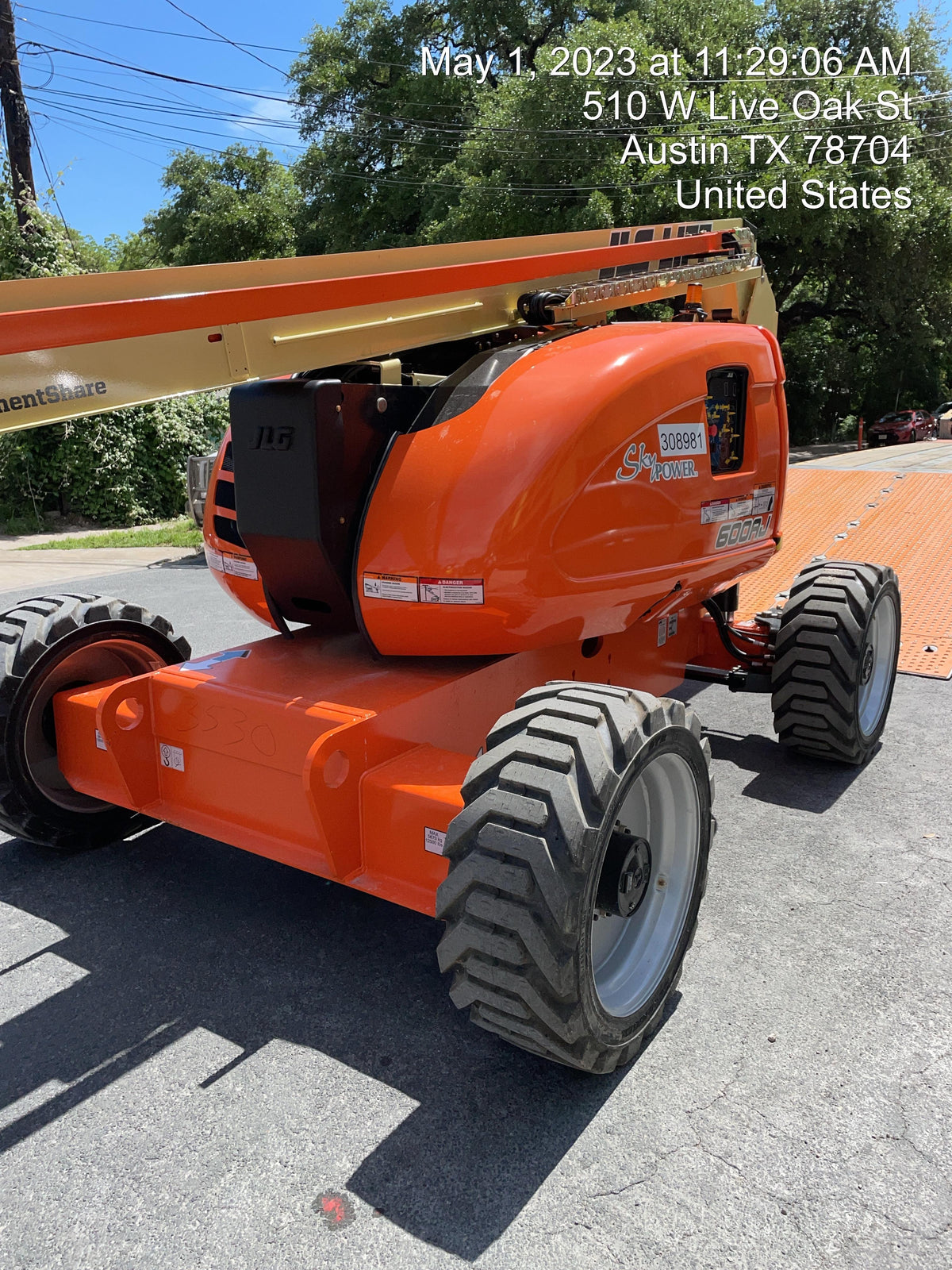 2023 JLG 600AJ