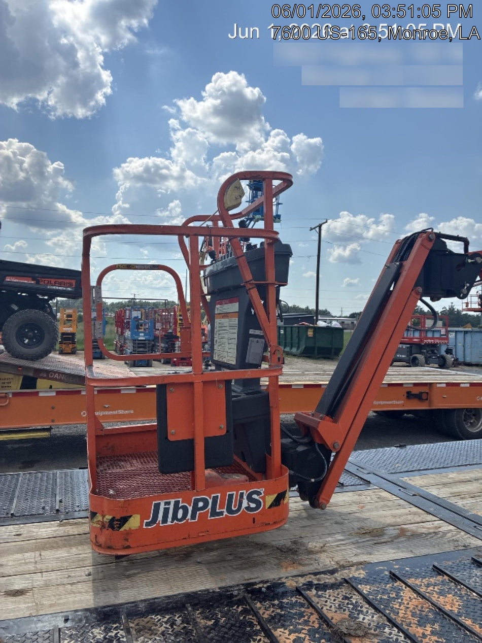 2022 JLG E300AJP