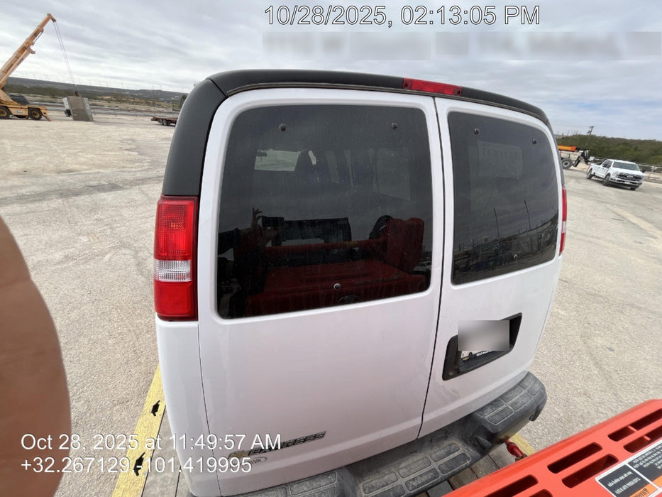 2024 CHEVROLET Express Van - Rental