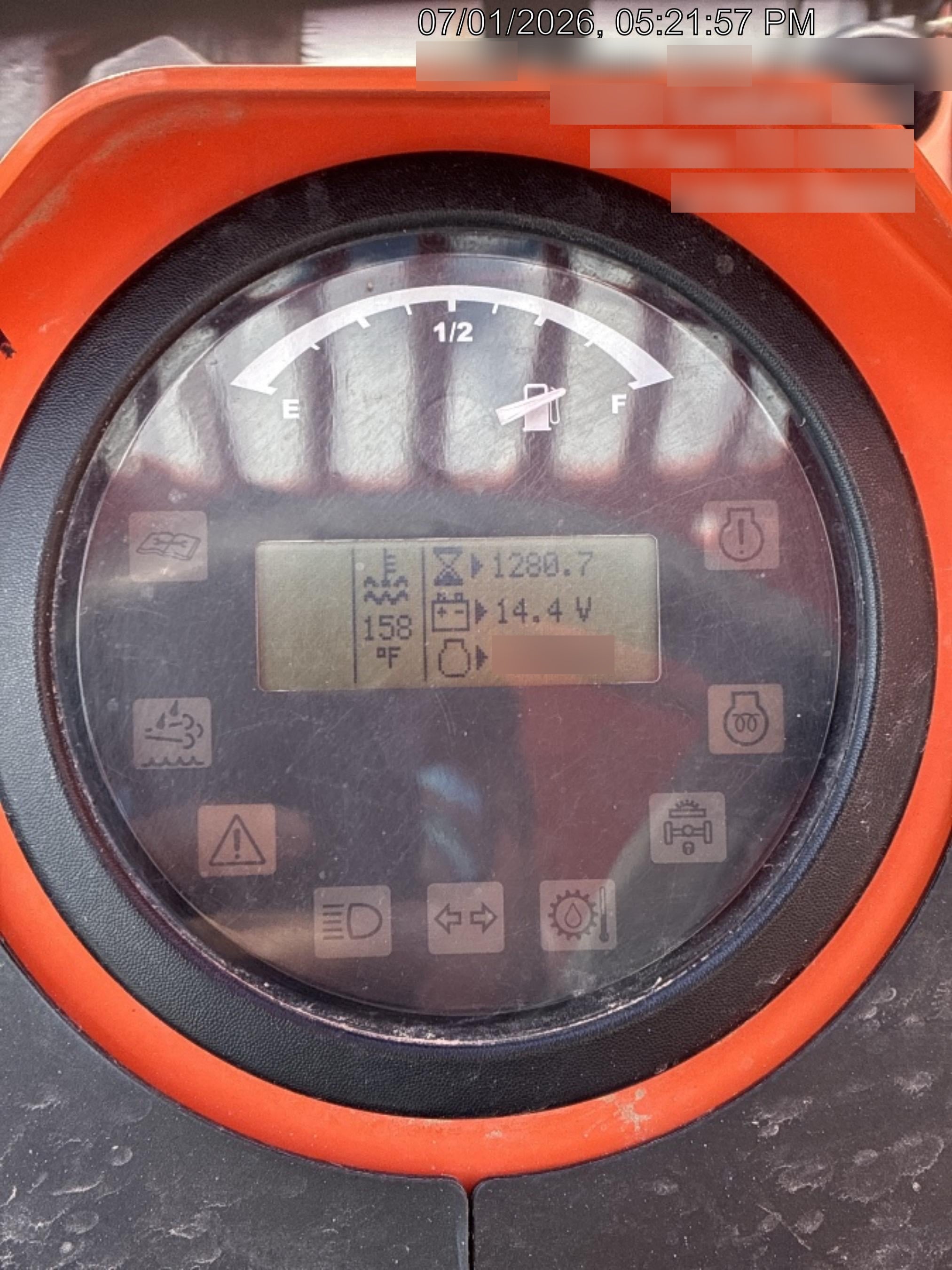 2022 SKYTRAK 8042