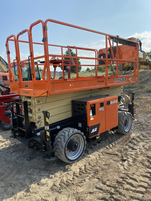 2021 JLG RT4069