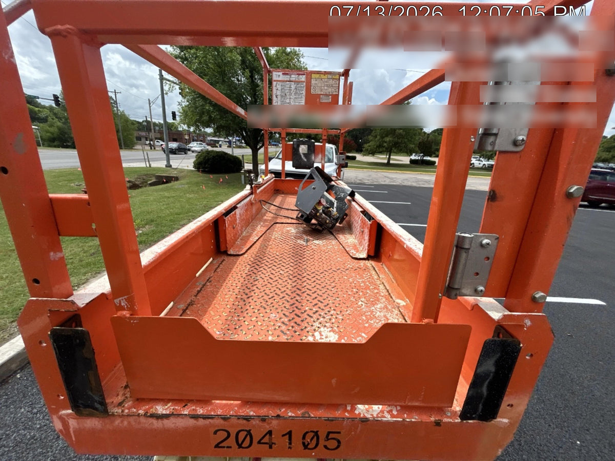 2022 JLG ES2632