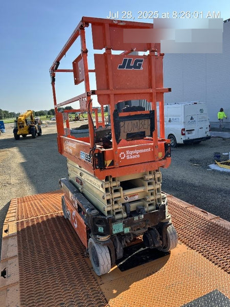 2022 JLG ES1932