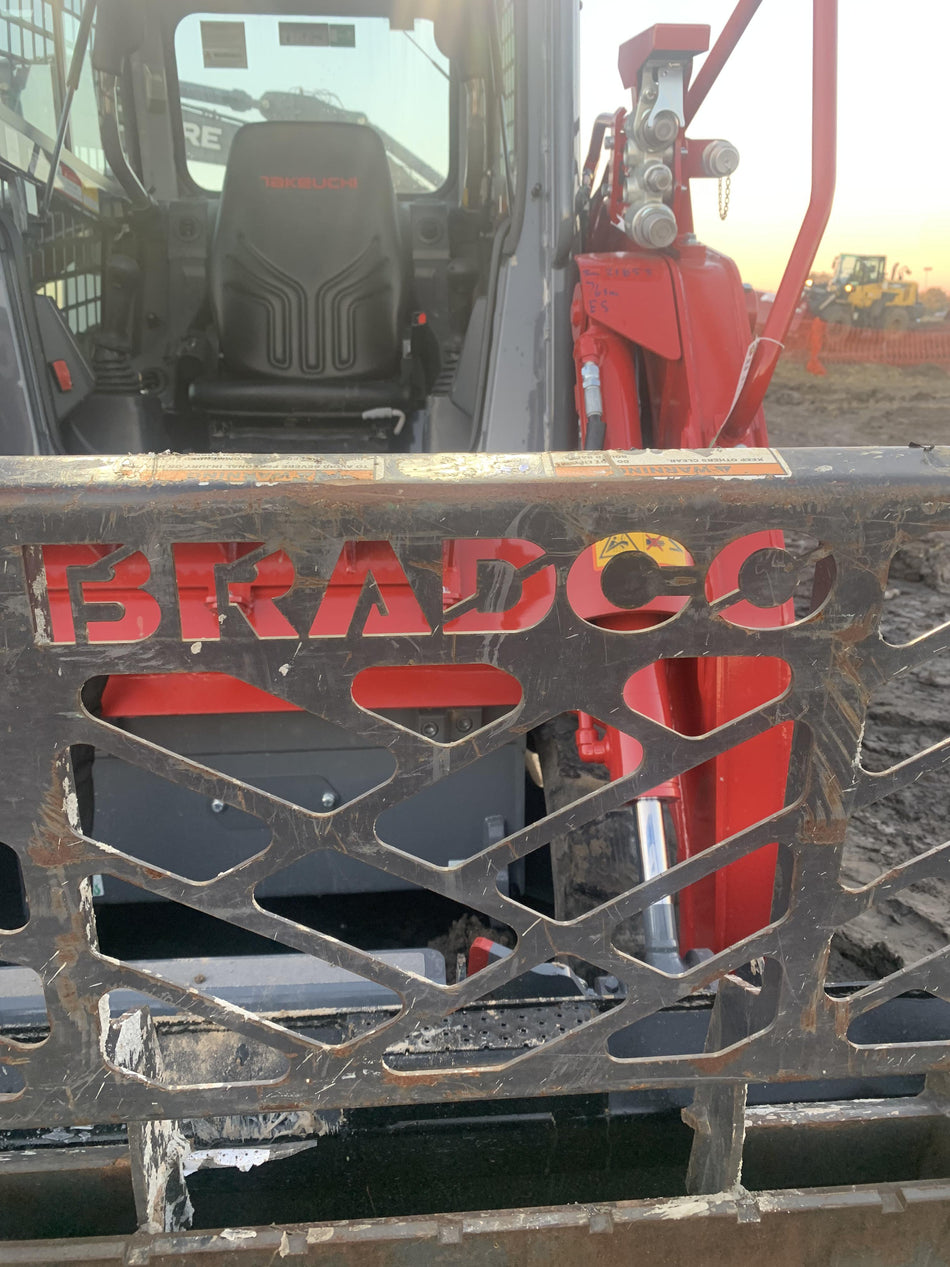 2021 TAKEUCHI TL8R2-CR