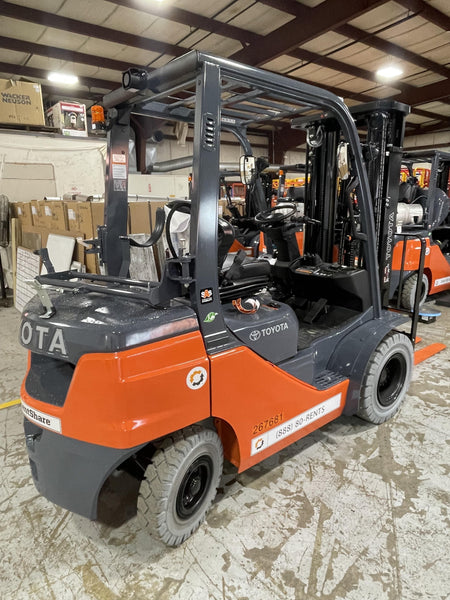 2022 TOYOTA 50-8FGU25