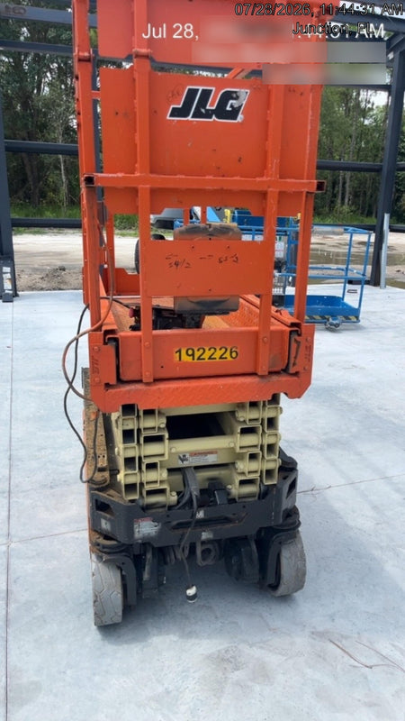 2021 JLG ES1932