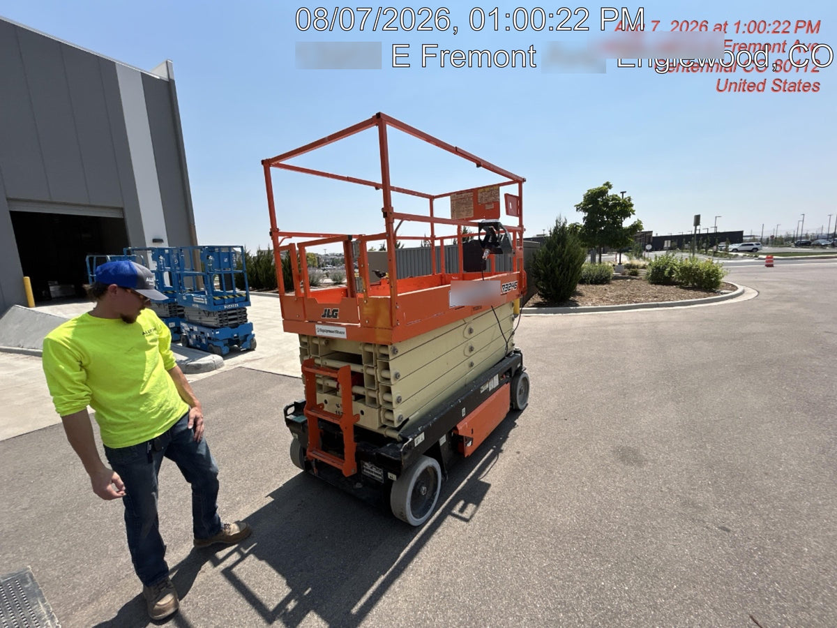2021 JLG R3246
