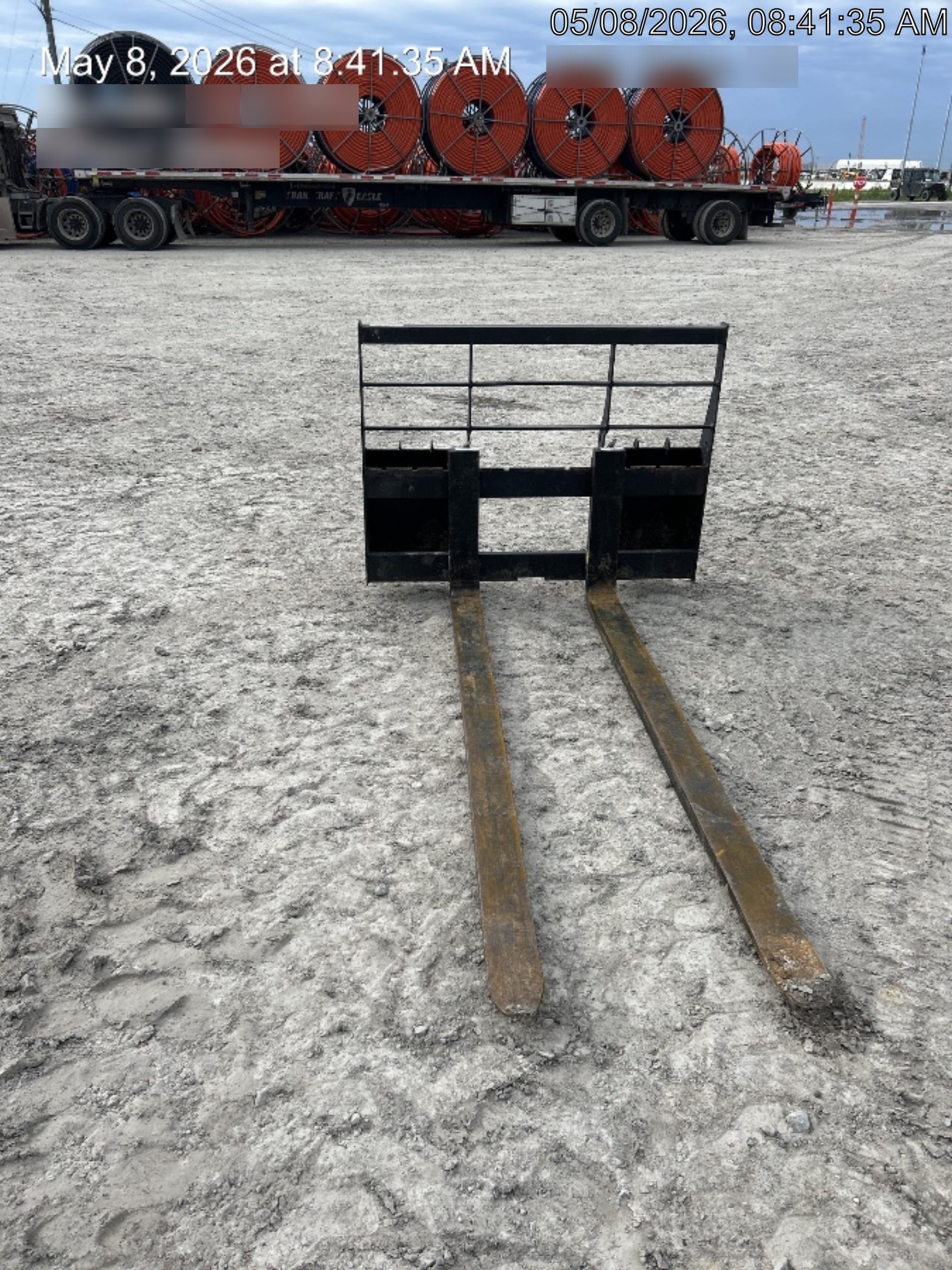 2025 ARROW MATERIAL HANDLING 72" Pallet Forks - Arrow
