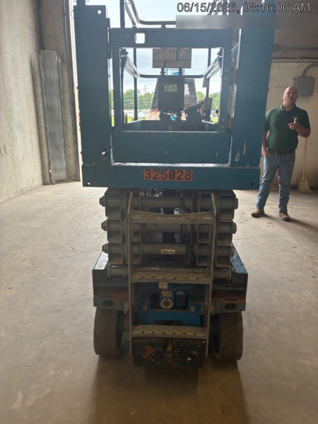 2023 GENIE GS-2632