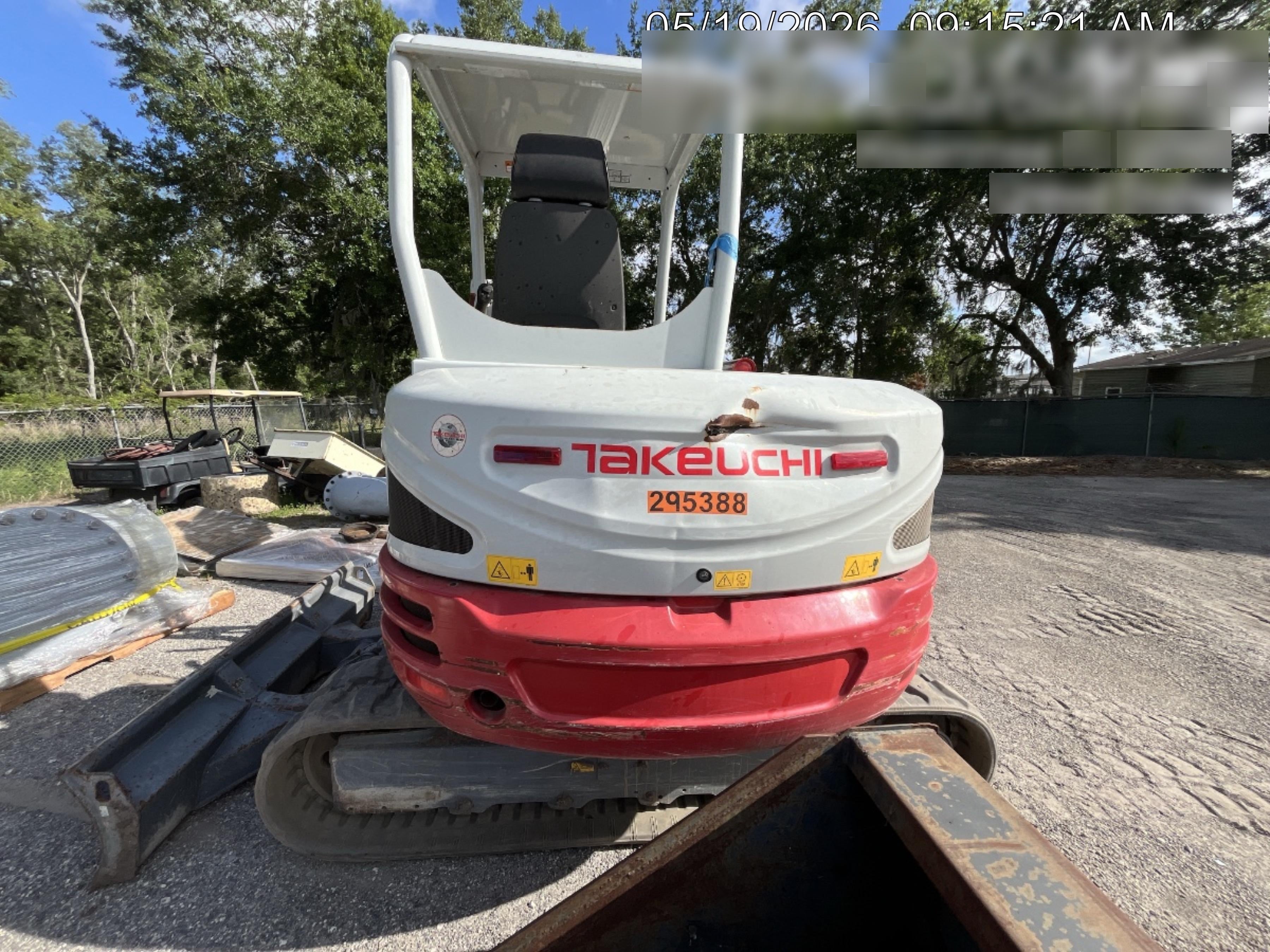2023 TAKEUCHI TB250-2R
