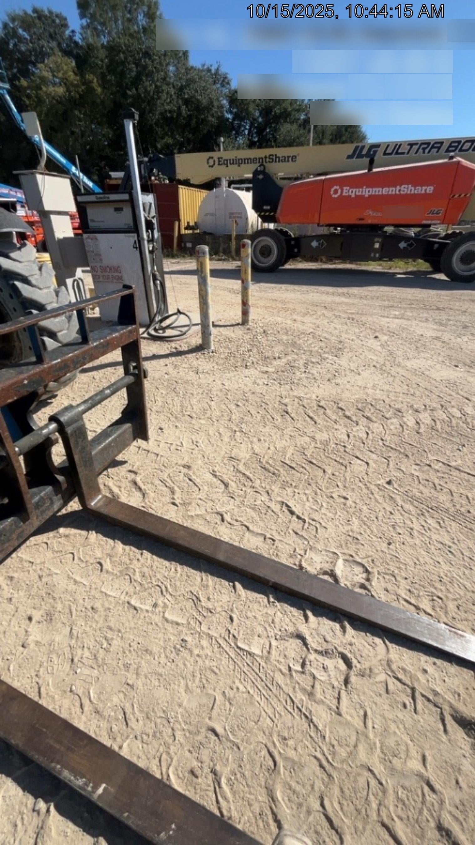 2018 Genie GTH-844 Genie GTH-844 w/ROPS, Work Lights, Solid Tires, RH Cab Mesh, Beacon, 60" Carriage and Forks