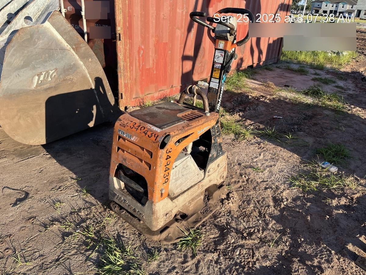 2023 Multiquip MV308GH Honda GX270, 18" Plate, Tachometer