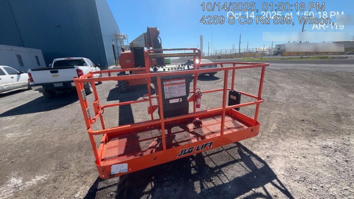 2019 JLG 800AJ