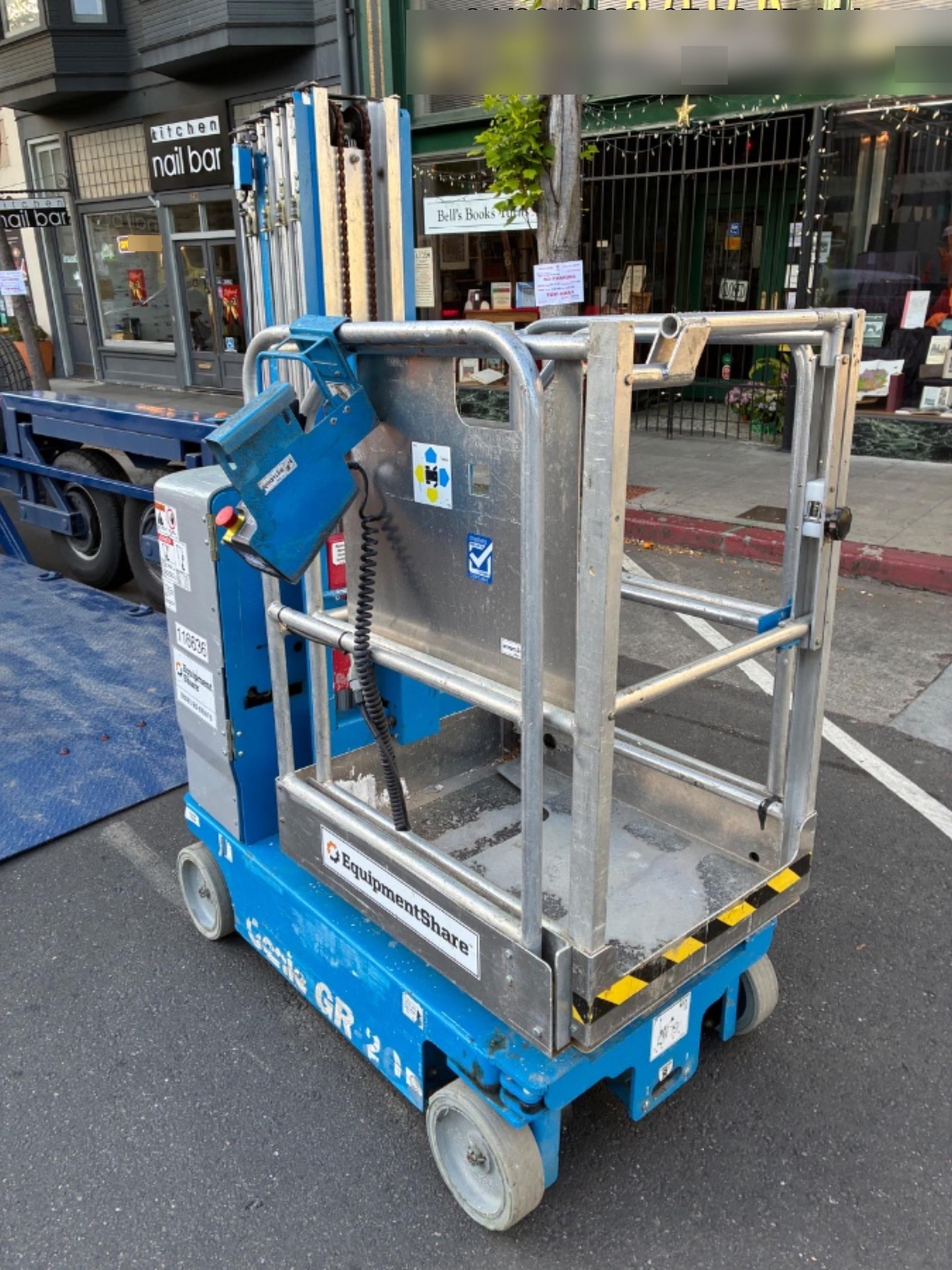 2020 GENIE GR-20