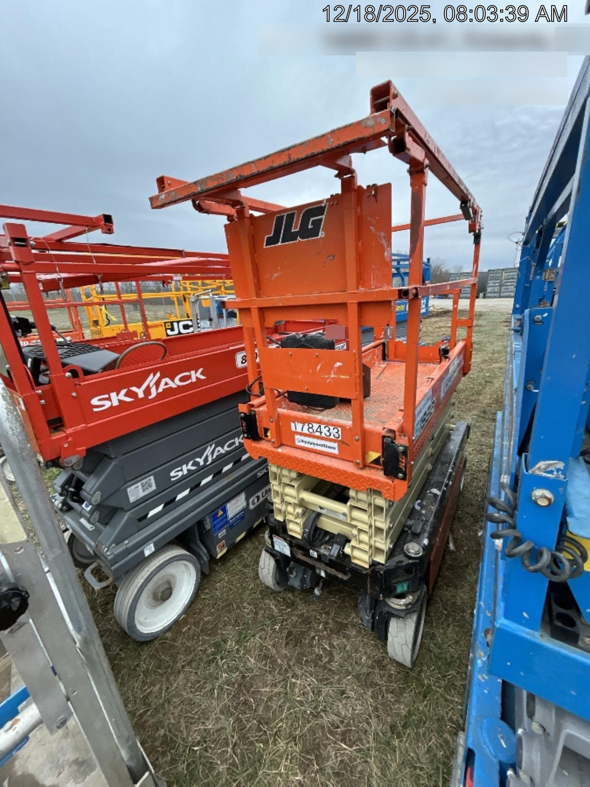 2021 JLG ES1932