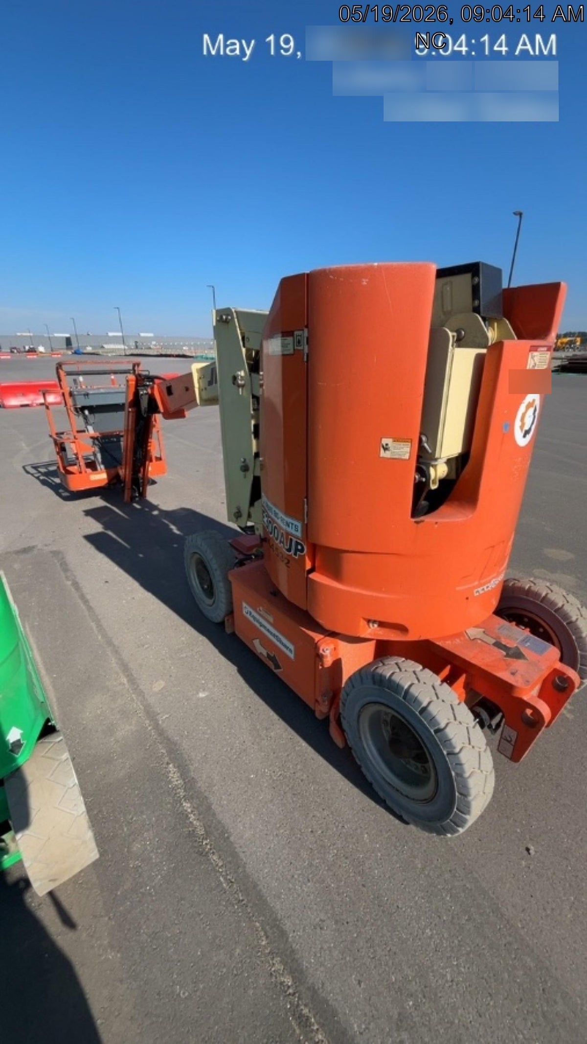 2019 JLG E300AJP