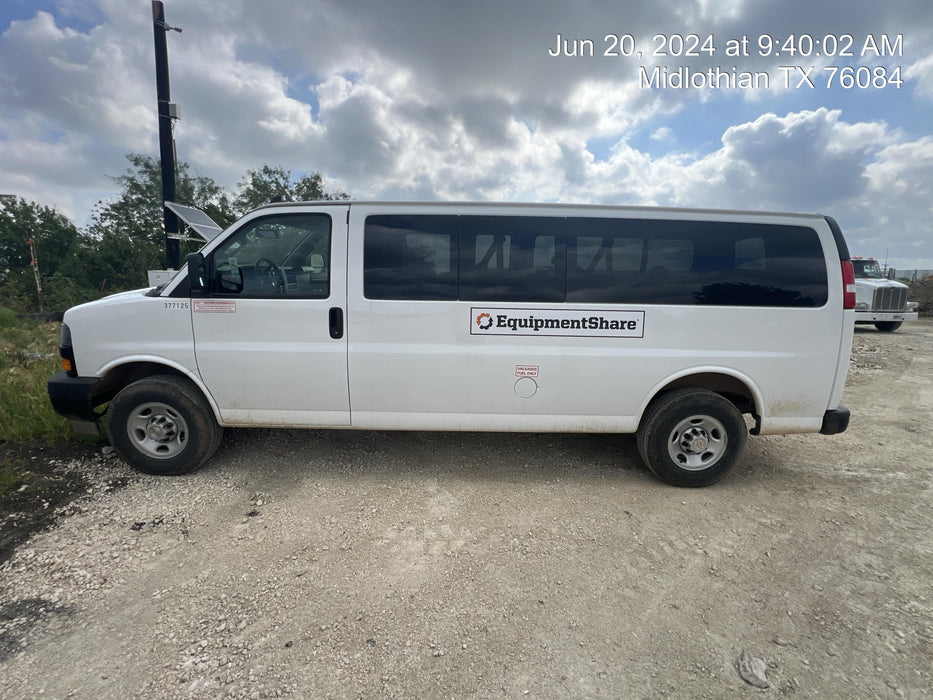 2023 CHEVROLET Express Van - Rental