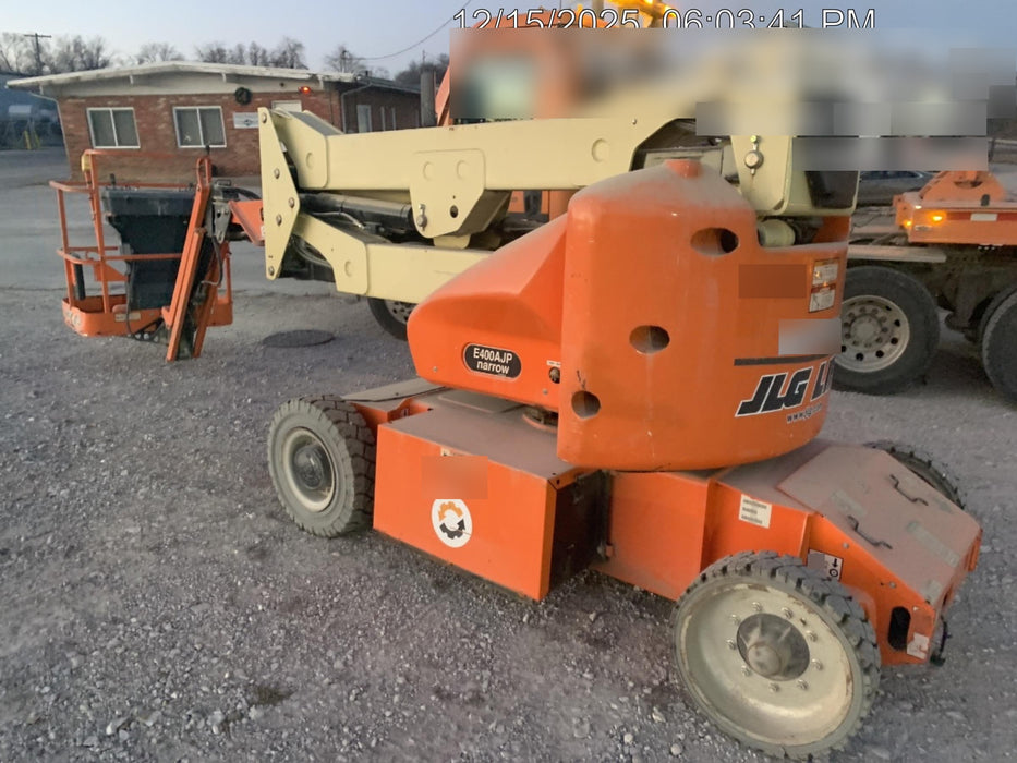 2019 JLG E400AJPN