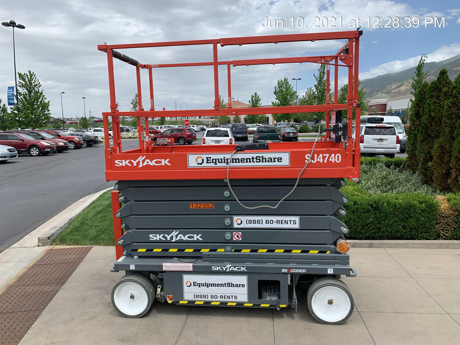 2021 SKYJACK SJ4740