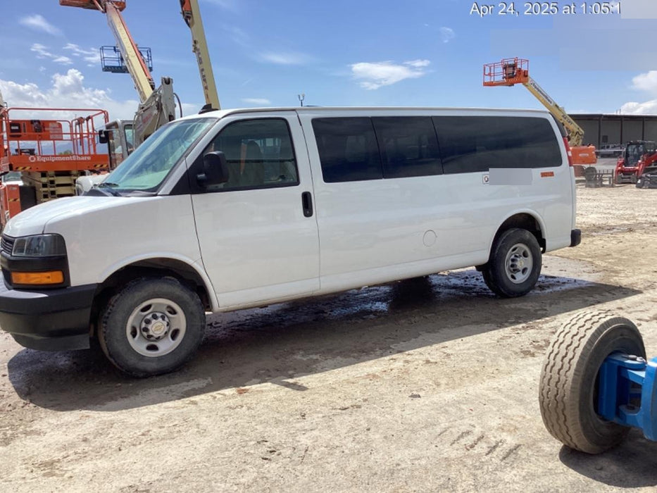 2023 CHEVROLET Express Van - Rental